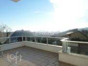 Casa com 3 dormitórios em Porto Alegre