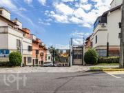 Casa com 3 dormitórios em Porto Alegre