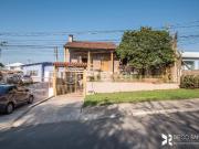 Casa com 3 dormitórios em Viamão