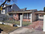 Casa com 3 dormitórios para alugar, 236 m² por R$...