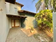 Casa com 3 dormitórios para alugar, 300 m² por R$...