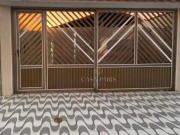 Casa com 3 dormitórios, piscina e área gourmet com...