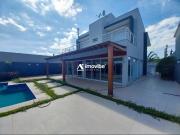 Casa com 3 Quartos, Piscina e Churrasqueira, no...