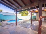 Casa com 3 dormitórios, sendo 2 suítes para venda Granja...