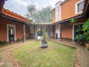 Casa com 3 dormitórios, sendo 2 suítes para venda na...