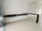 Casa com 3 quartos, 143 m², à venda por R$ 750.000...