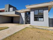 Casa com 3 quartos, 231 m² venda por R$ 2.300.000 ou...