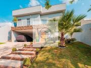 Casa com 3 Quartos 3 Suítes à venda, 378 m² por R$...