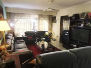 Casa com 3 quartos, 3 vagas à venda, 155 m² por R$...