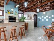 Casa com 3 Quartos, 3 Vagas, a Venda no Bairro Santa...