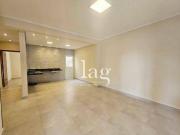 Casa com 3 quartos à venda, 119 m² por R$ 800.000...