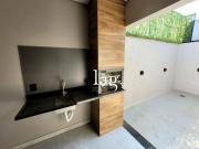 Casa com 3 quartos à venda, 122 m² por R$ 799.000...