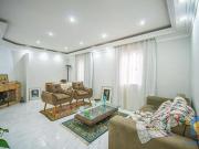 Casa com 3 quartos à venda, 125 m² por R$ 715.000 Granja...