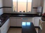 Casa com 3 quartos à venda, 166 m² por R$ 795.000...