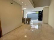Casa com 3 quartos à venda, 174 m² por R$ 940.000...
