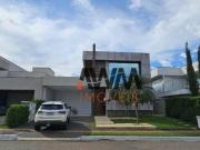Casa com 3 quartos à venda, 206 m² por R$ 2.150.000