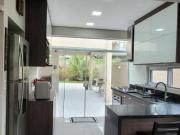 Casa com 3 Quartos à venda, 214 m² por R$ 1.383.000...