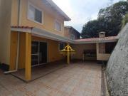 Casa com 3 quartos à venda, 214 m² por R$ 807.500 Granja...