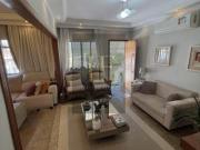 Casa com 3 quartos à venda, 219 m² por R$ 980.000,00