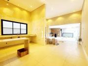 Casa com 3 quartos à venda, 220 m² por R$ 2.200.000...