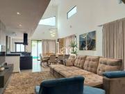 Casa com 3 quartos à venda, 225 m² por R$ 2.090.000...