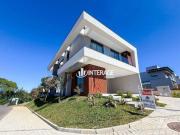 Casa com 3 quartos à venda, 227 m² por R$ 1.990.000...