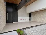 Casa com 3 quartos à venda, 233 m² por R$ 2.250.000...