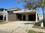 Casa com 3 quartos à venda, 251 m² por R$ 2.350.000...