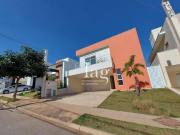 Casa com 3 quartos à venda, 253 m² por R$ 1.700.000...