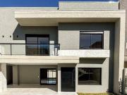 Casa com 3 Quartos à venda, 257 m² por R$ 1.690.000...