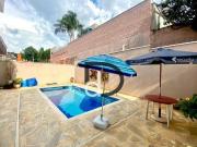 Casa com 3 dormitórios à venda, 264 m² por R$...