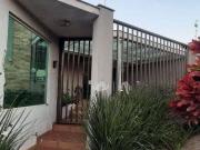 Casa com 3 quartos à venda, 270 m² por R$ 1.100.000...