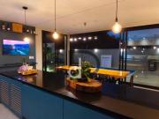 Casa com 3 quartos à venda, 271 m² por R$ 2.550.000...