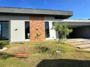 Casa com 3 quartos à venda, 284 m² por R$ 2.190.000...