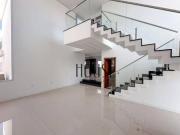 Casa com 3 quartos à venda, 290 m² por R$ 2.500.000...