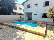 Casa com 3 quartos à venda, 336 m² por R$ 850.000...