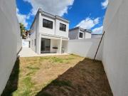Casa com 3 quartos à venda em Belo Horizonte, no bairro... Casa com 3 quartos à venda em Belo Horizonte, no bairro...