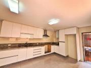 Casa com 3 quartos à venda em Jardim Guanca SP