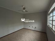 Casa com 3 quartos à venda em Valinhos