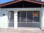 Casa com 3 quartos à venda Jardim Campos Verdes...