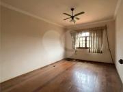 Casa com 3 quartos à venda ou para locação em Jardim...