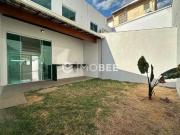 Casa com 3 quartos e 150m² à venda por R$834.000,00 no...