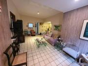 Casa com 3 Quartos e 1 banheiro à Venda, 109 m² por R$...