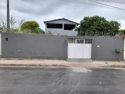 Casa com 3 Quartos e 1 banheiro à Venda, 188 m² por R$...