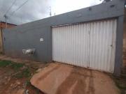 Casa com 3 Quartos e 1 banheiro à Venda, 200 m² por R$...