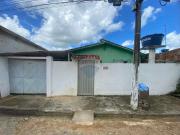 Casa com 3 Quartos e 1 banheiro à Venda, 200 m² por R$...