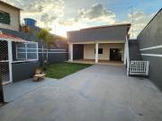 Casa com 3 Quartos e 1 banheiro à Venda, 400 m² por R$...