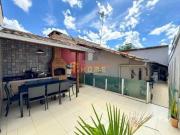 Casa com 3 Quartos e 2 banheiros à Venda, 105 m2 Bairro...