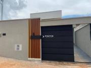 Casa com 3 Quartos e 2 banheiros à Venda, 109 m² por R$...