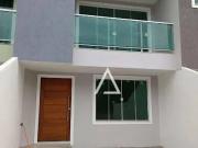 Casa com 3 Quartos e 2 banheiros à Venda, 110 m² por R$...